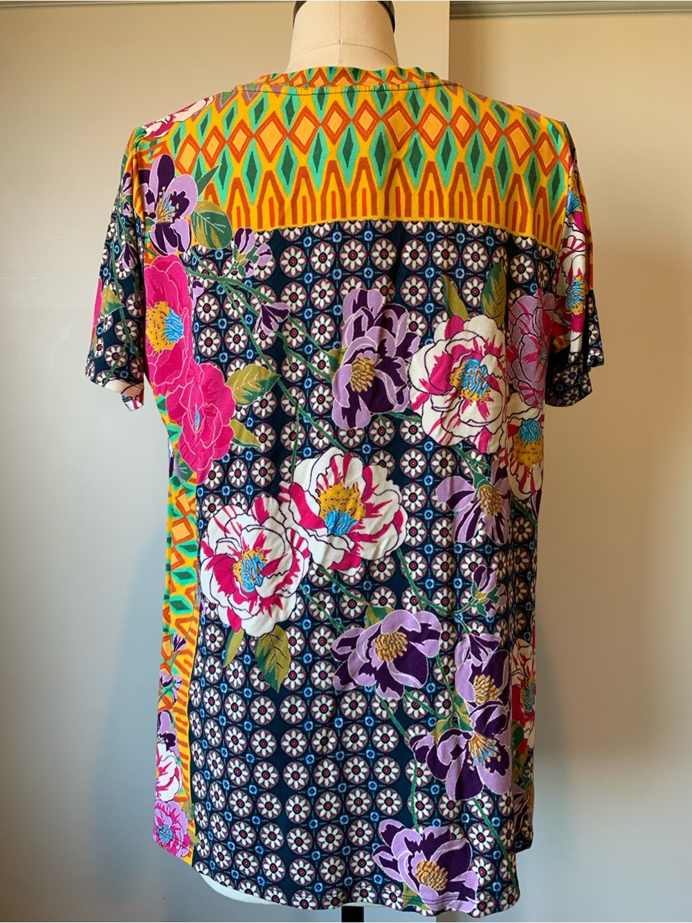 Johnny Was Multicolor Floral Tee - Picture 4 of 7